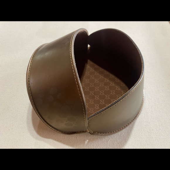 ⚡️SOLD⚡️ Gucci Glasses Case - Picture 3 of 5